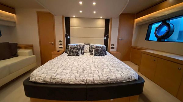 Sunseeker Manhattan 63 image