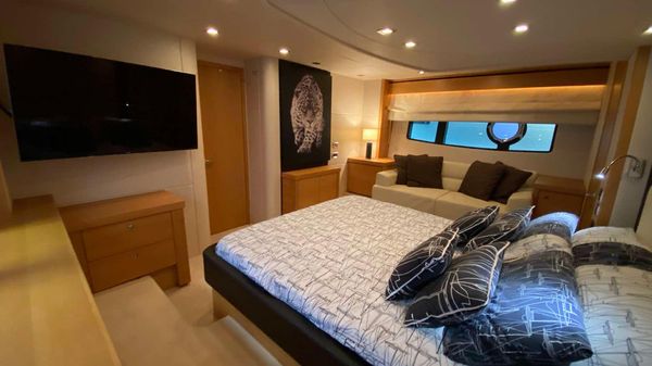 Sunseeker Manhattan 63 image