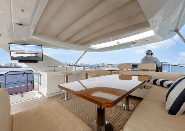 Azimut 80 Flybridge image