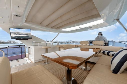 Azimut 80 Flybridge image