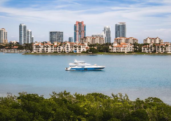 Azimut 80 Flybridge image