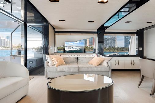 Azimut 80 Flybridge image