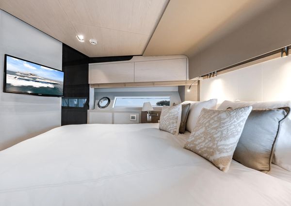 Azimut 80 Flybridge image