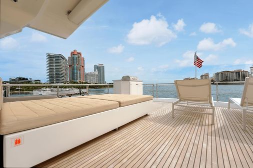 Azimut 80 Flybridge image