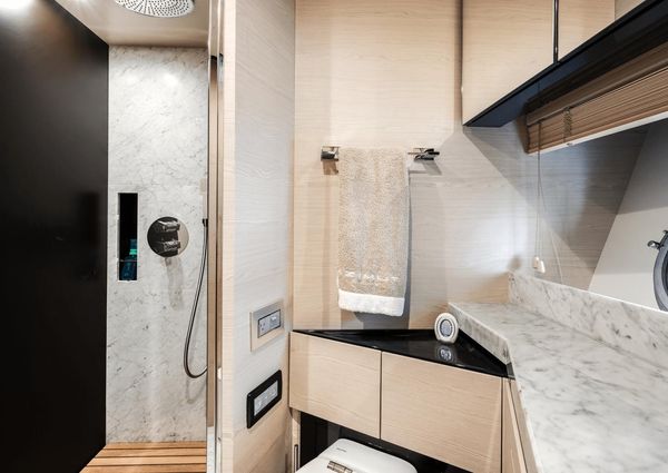 Azimut 80 Flybridge image