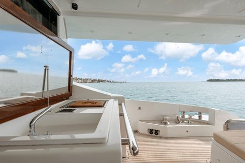 Azimut 80 Flybridge image