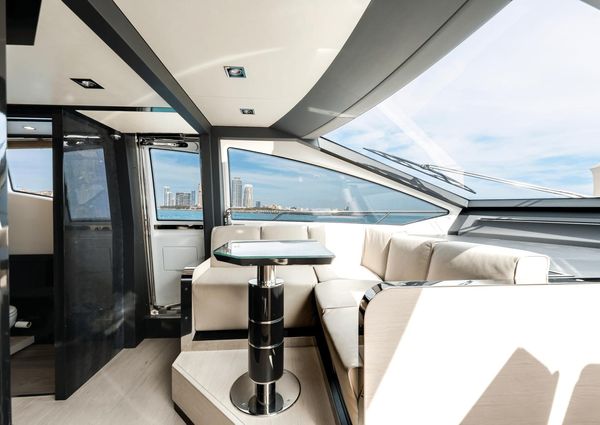 Azimut 80 Flybridge image