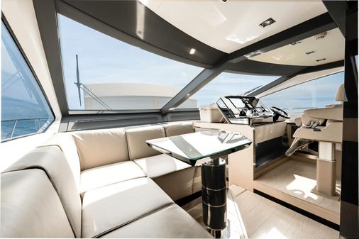 Azimut 80 Flybridge image