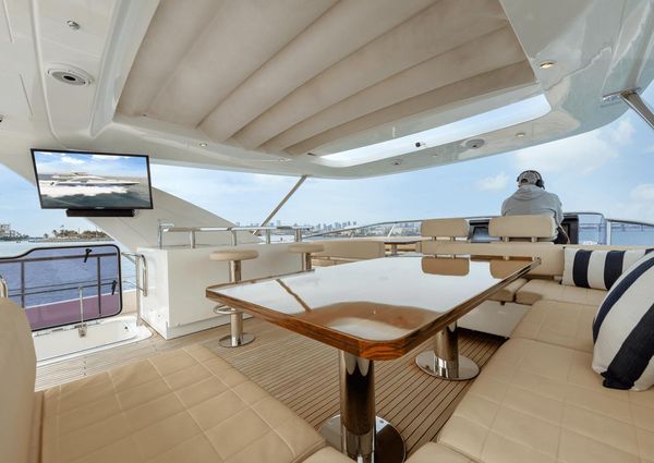 Azimut 80 Flybridge image