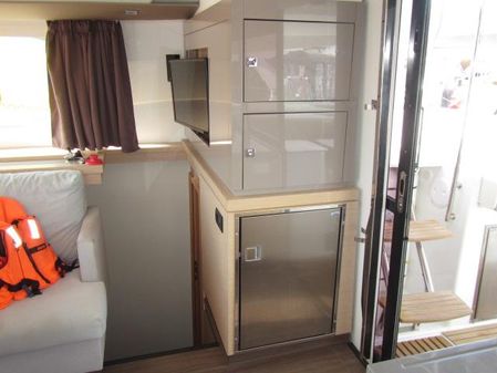 Fountaine Pajot Saona image