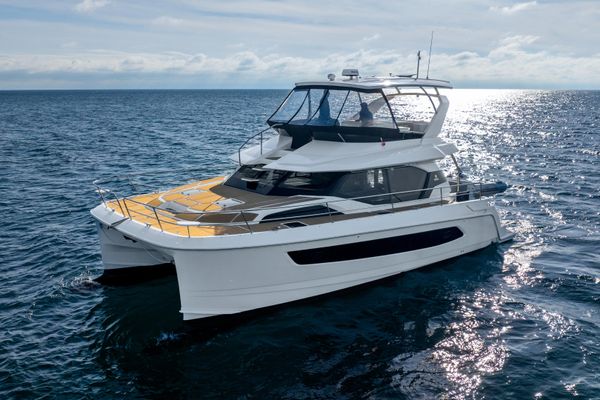 Aquila 44 Yacht - main image