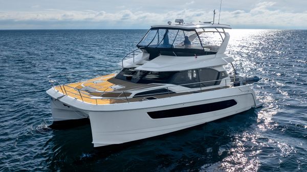 Aquila 44 Yacht