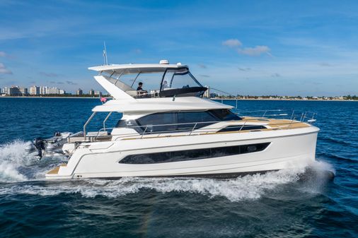 Aquila 44 Yacht image