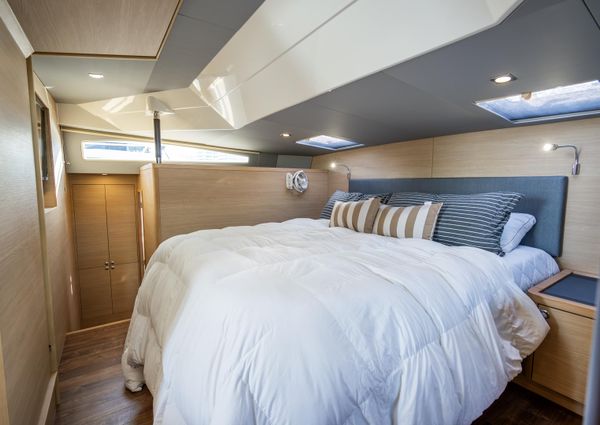 Aquila 44 Yacht image