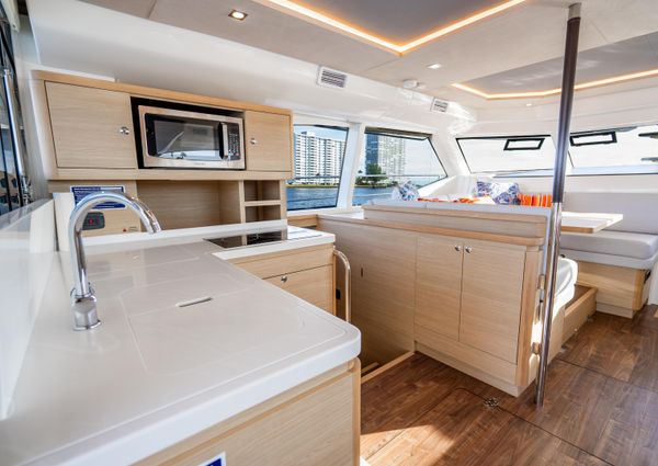 Aquila 44 Yacht image