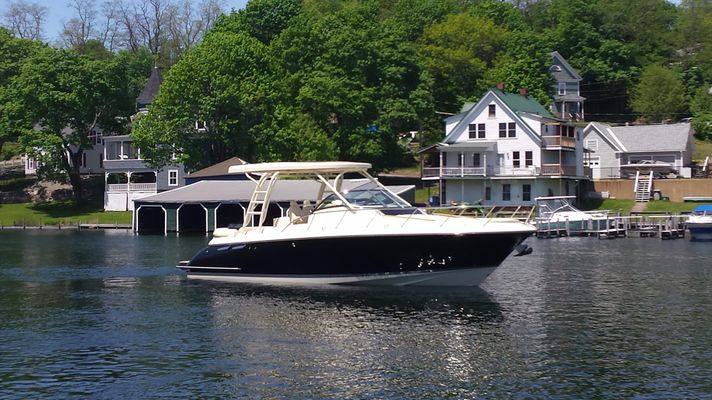 Chris-Craft Launch 36 - main image