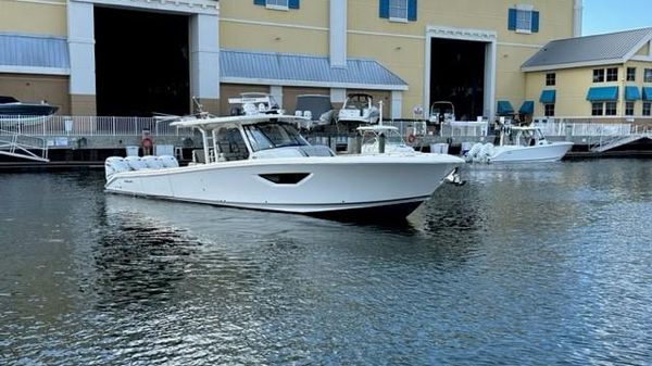 Pursuit S 428