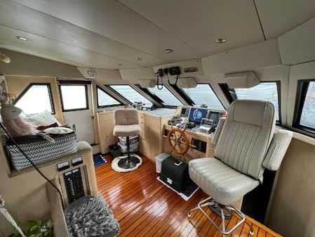 Holland 50-PILOTHOUSE image