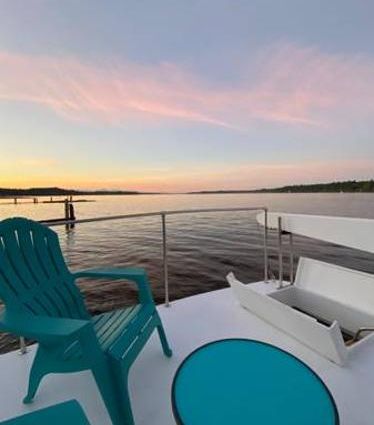 Holland 50-PILOTHOUSE image