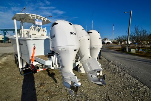Regulator 34 Center Console image