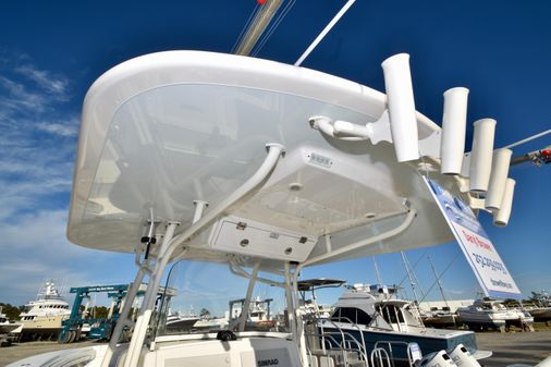 Regulator 34 Center Console image
