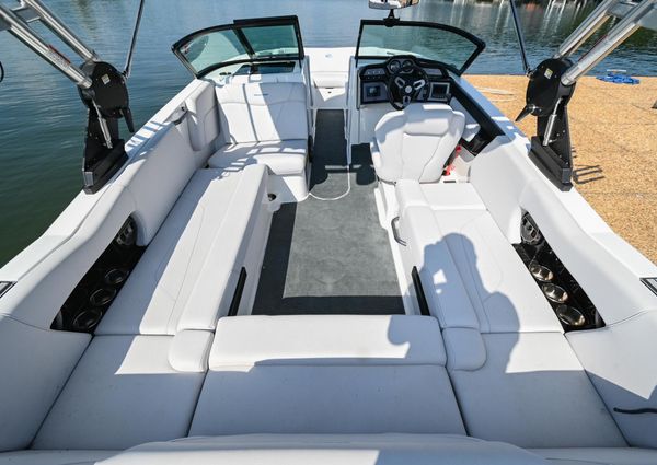 MasterCraft NXT22 image