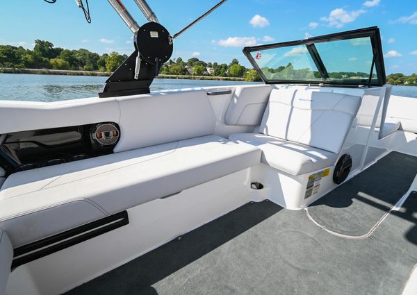 MasterCraft NXT22 image