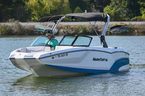 MasterCraft NXT22 image