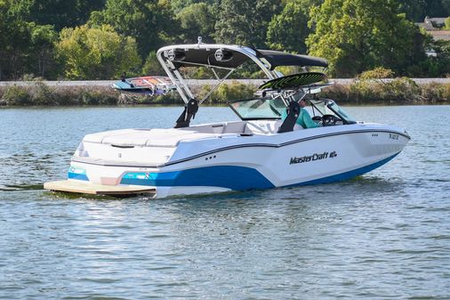 MasterCraft NXT22 image