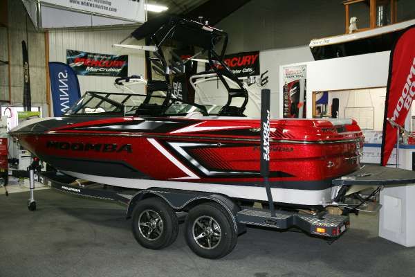 Moomba Mondo - main image