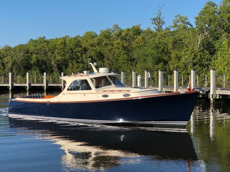 Hinckley Picnic Boat Classic image