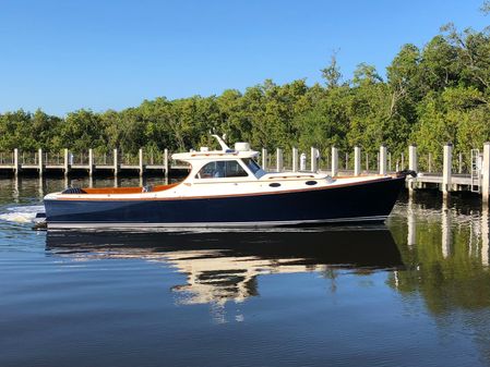 Hinckley Picnic Boat Classic image