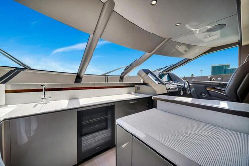 Sunseeker 88 Yacht image