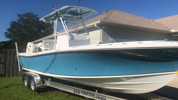 Ocean Master 27 Center Console