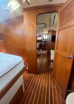 Island-packet 440 image