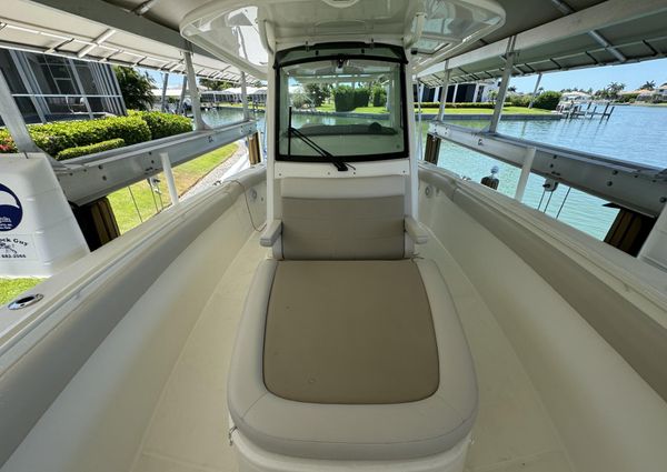 Boston Whaler 330 Outrage image