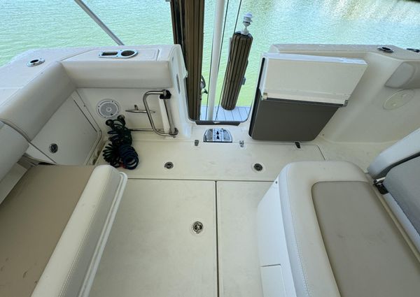 Boston Whaler 330 Outrage image