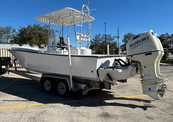 Whitewater 25 Center Console image