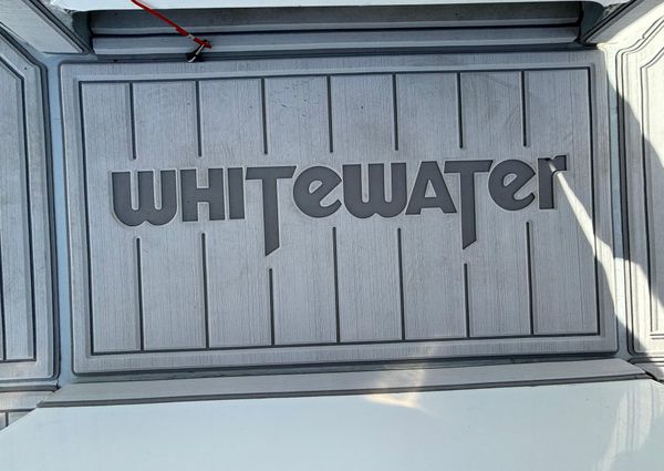 Whitewater 25 Center Console image