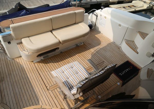 Sealine T52 image