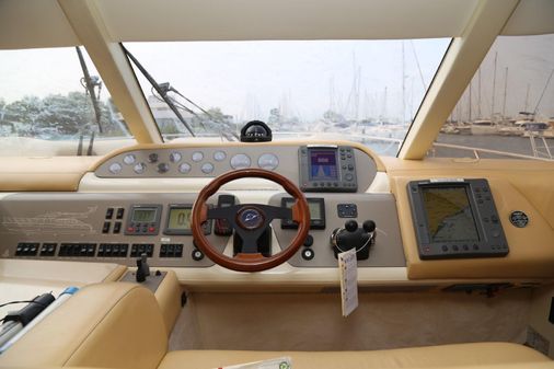 Sealine T52 image