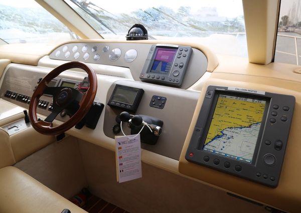 Sealine T52 image