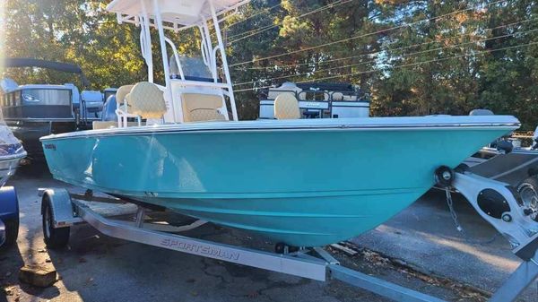 Sportsman Masters 207 Bay Boat