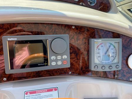 Sea Ray 460 Sundancer image