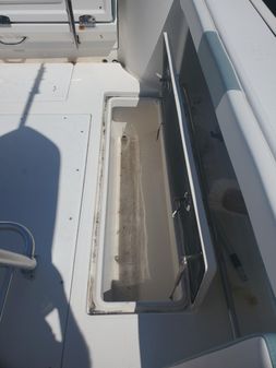 Robalo 30-CENTER-CONSOLE-R300 image