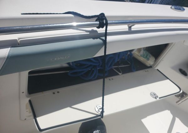 Robalo 30-CENTER-CONSOLE-R300 image