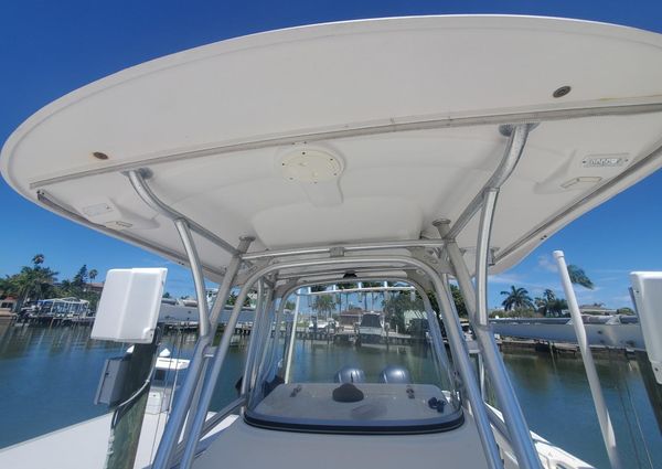 Robalo 30-CENTER-CONSOLE-R300 image