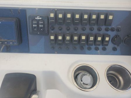 Robalo 30-CENTER-CONSOLE-R300 image