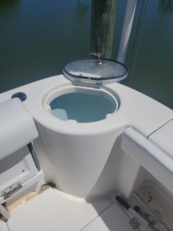 Robalo 30-CENTER-CONSOLE-R300 image