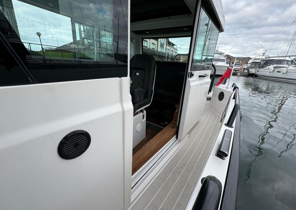 Axopar 28-CABIN-BRABUS-LINE image